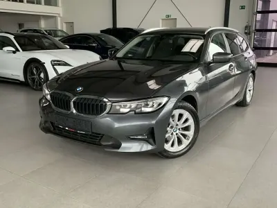 Gebraucht BMW 318 Advantage 150 PS (110 kW) 2020 Mineralgrau metallic Kombi