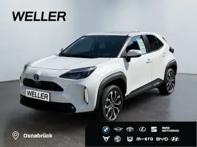 Neu Toyota Yaris Cross 131 PS (96 kW) 2026 Weiss SUV