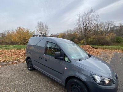 Grau Gebraucht 2014 VW Caddy Van / Kleinbus | 10.800 € (Etwas zu teuer)