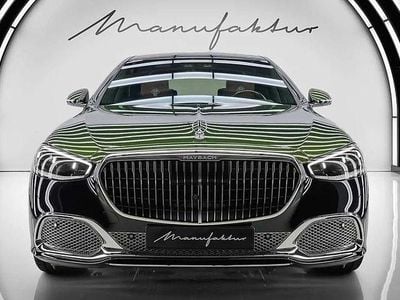 Grün Neu 2025 Mercedes S680 Maybach Limousine | 418.880 €