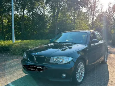 Gebraucht BMW 116 116 PS (85 kW) 2005 Schwarz Kleinwagen