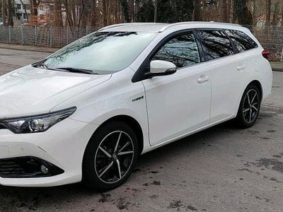 Toyota Auris Touring Sports
