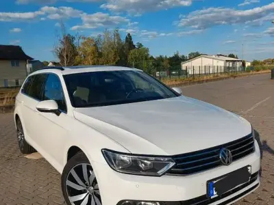 Gebraucht VW Passat Comfortline 150 PS (110 kW) 2019 Weiß Kombi
