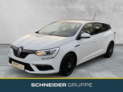 Weiß Gebraucht 2017 Renault Mégane GrandTour Life Kombi | 12.490 € (Teuer)