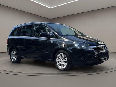Usata Opel Zafira 110 CV (80 kW) 2013 Nero Monovolume