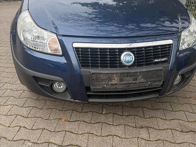 Second-hand Fiat Sedici 120 CP (88 kW) 2008 Albastru SUV