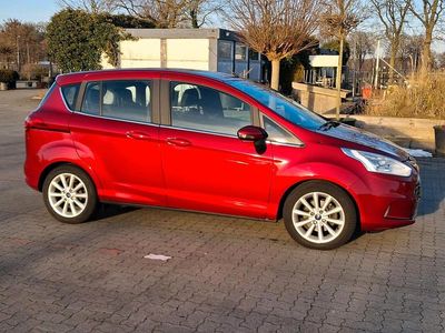 Gebraucht Ford B-MAX Titanium 95 PS (69 kW) 2017 Rot Van / Kleinbus
