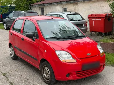 Gebraucht Chevrolet Matiz 51 PS (37 kW) 2009 Rot Kleinwagen
