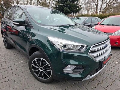 Gebraucht Ford Kuga Trend 120 PS (88 kW) 2018 Grün SUV