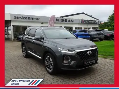 Gebraucht Hyundai Santa Fe Premium 200 PS (147 kW) 2019 Rain forest (r2f) (metallic) SUV
