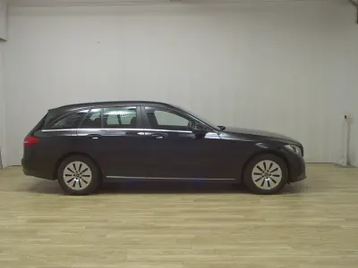Second-hand Mercedes C200