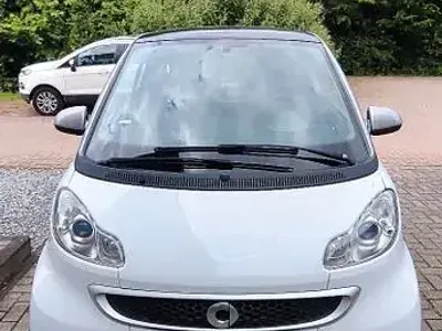 Gebraucht Smart ForTwo Coupé Passion 71 PS (52 kW) 2013 Weiß Coupé