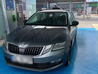 Gebraucht Skoda Octavia Soleil 150 PS (110 kW) 2019 Blau Kombi
