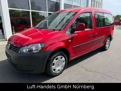 Gebraucht VW Caddy Maxi Trendline 140 PS (102 kW) 2011 Salsa red Van / Kleinbus