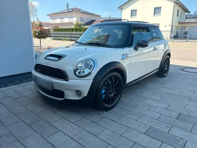 Gebraucht Mini John Cooper Works 220 PS (161 kW) 2007 Beige Kleinwagen