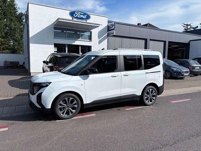 Neu Ford Tourneo Courier Titanium 125 PS (91 kW) 2025 Weiß Van / Kleinbus