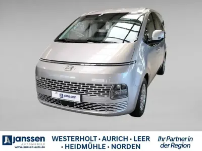 Używany Hyundai Staria Trend 177 KM (130 kW) 2024 Srebrny Minivan