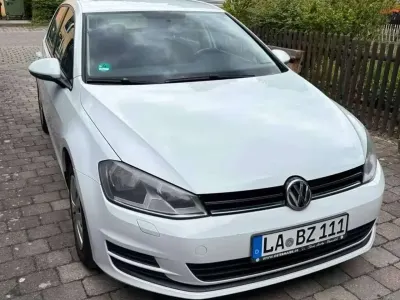 Gebraucht VW Golf VII Trendline 86 PS (63 kW) 2014 Weiß Limousine