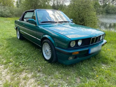 Gebraucht BMW 325 Cabriolet 170 PS (125 kW) 1991 Grün Cabrio
