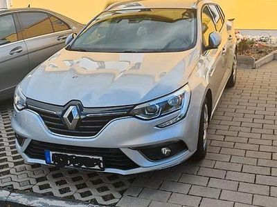 Second-hand Renault Mégane GrandTour Intens 110 CP (80 kW) 2019 Argintiu Break