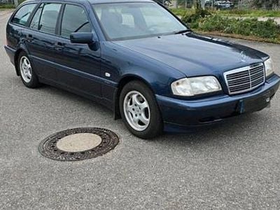 Mercedes C180