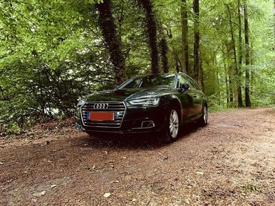 Second-hand Audi A4 Design 190 CP (139 kW) 2015 Gri Break