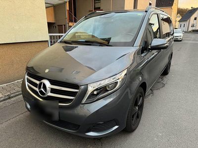 Gebraucht Mercedes V250 190 PS (139 kW) 2017 Grau Van / Kleinbus