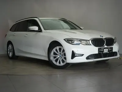 Gebraucht BMW 318 Advantage 150 PS (110 kW) 2021 Alpinweiss iii Kombi
