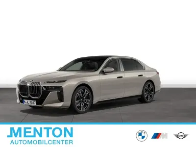 Gebraucht BMW 740 299 PS (219 kW) 2025 Grau Limousine