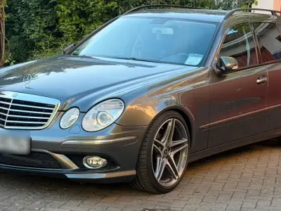 Gebraucht Mercedes E350 AMG line 272 PS (200 kW) 2007 Grau Kombi
