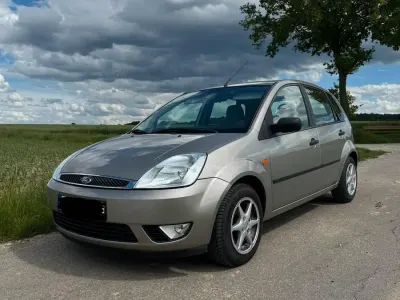 Gebraucht Ford Fiesta Ghia 70 PS (51 kW) 2003 Beige Kleinwagen