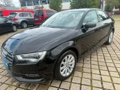 Gebraucht Audi A3 Ambiente 140 PS (102 kW) 2015 Schwarz Limousine