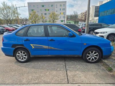 Gebraucht Seat Cordoba 75 PS (55 kW) 1998 Blau Limousine