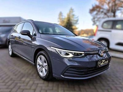 Gebraucht VW Golf VIII Life 131 PS (96 kW) 2023 Delfingrau Kombi