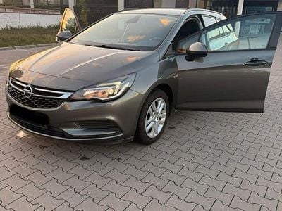 Gebraucht Opel Astra 136 PS (100 kW) 2019 Grau Kombi