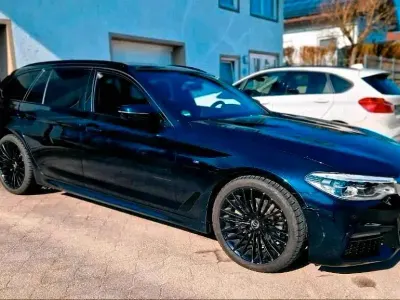 Gebraucht BMW 520 M Sport 190 PS (139 kW) 2020 Schwarz Kombi