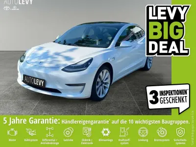 Käytetty Tesla Model 3 350 kW (476 HP) 2019 Valkoinen Sedan