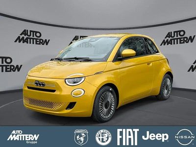Neu Fiat 500 65 PS (47 kW) 2026 Gelb Limousine