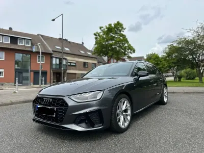 Gebraucht Audi A4 S-Line 136 PS (100 kW) 2022 Grau Kombi