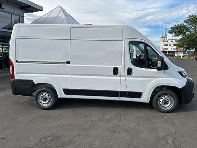 Nouă Opel Movano 140 CP (102 kW) 2025 Alb Van