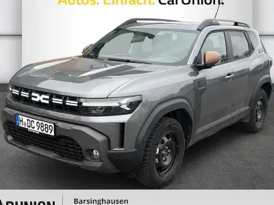 Używany Dacia Duster Extreme 131 KM (96 kW) 2025 Szary Sedan/Limuzyna