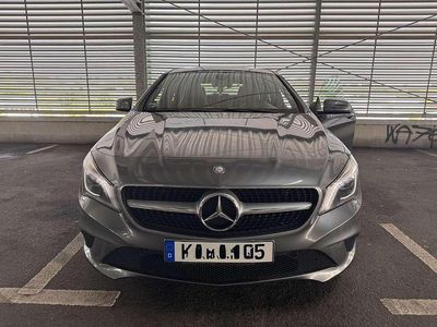 Mercedes CLA200