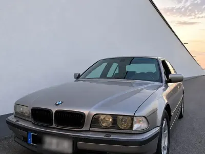 Gebraucht BMW 728 Basis 193 PS (141 kW) 1996 Silber Limousine