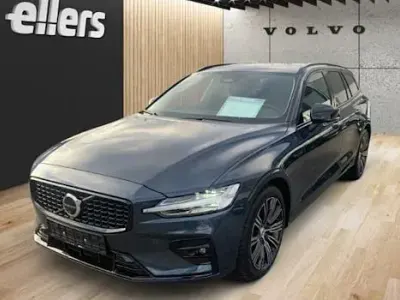 Gebraucht Volvo V60 Plus 197 PS (144 kW) 2025 Blau Kombi