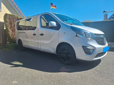 Usata Opel Vivaro 120 CV (88 kW) 2019 Grigio Monovolume