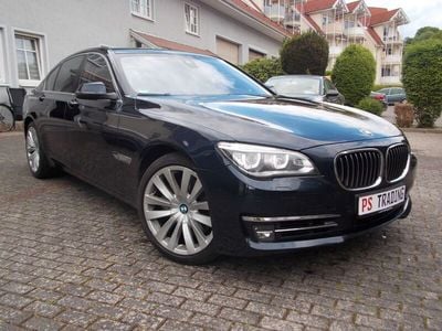 Gebraucht BMW 750 Performance 449 PS (330 kW) 2014 Blau Limousine