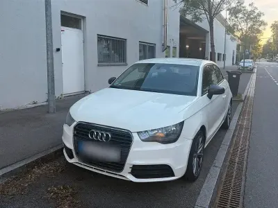 Gebraucht Audi A1 Basis 122 PS (89 kW) 2011 Weiß Kleinwagen