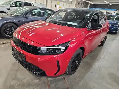 Usata Opel Corsa 101 CV (74 kW) 2025 Rosso Utilitaria