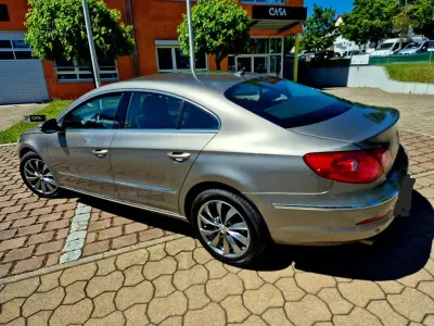 Gebraucht VW Passat 140 PS (102 kW) 2011 Gold Limousine