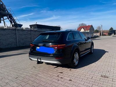 gebraucht Audi A4 2.0 TDI 140kW S tr. quattro design Avant ...